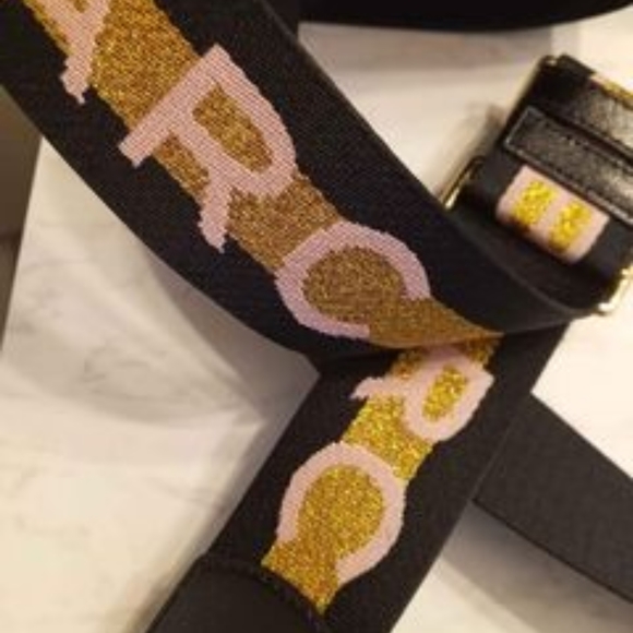 Marc Jacob purse crossbody - Picture 2 of 5